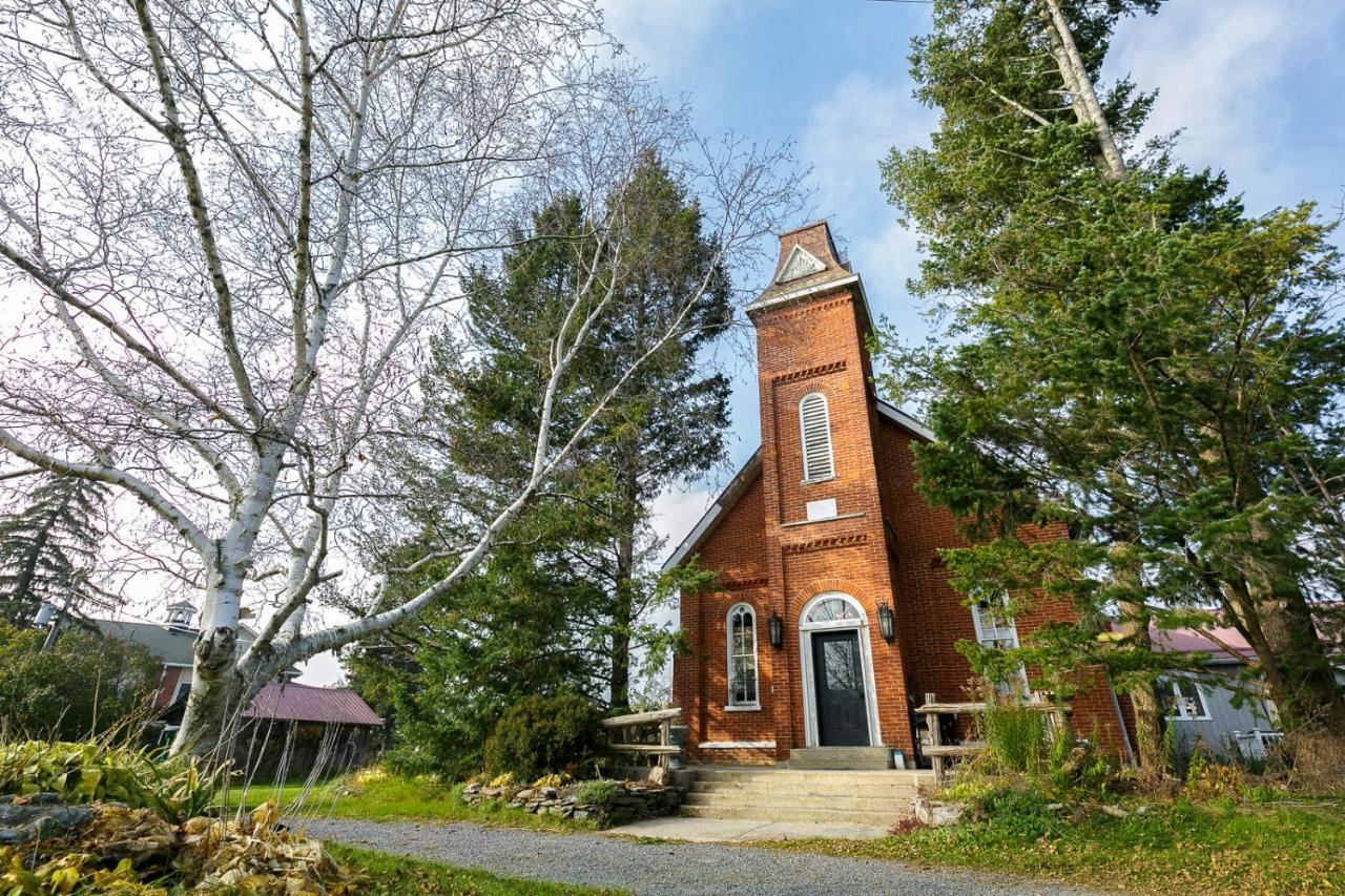 The Prince Edward County Church, A Unique Escape Belleville Exterior foto